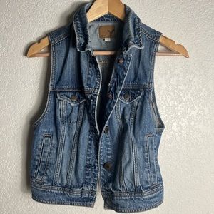 Jean Vest | AMERICAN EAGLE